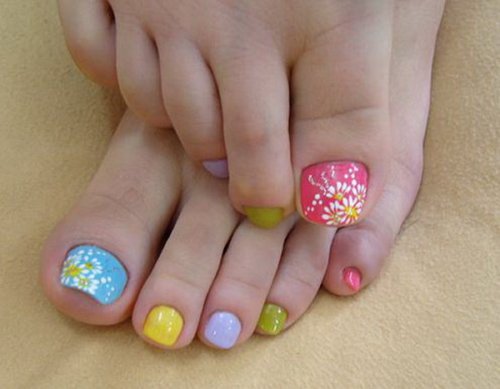 Trendy Happy Christmas Toe Feet Nails Art Ideas 2013 Fashion For Girls 