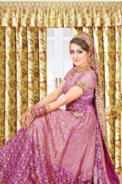 Lates-pakistani-wedding-dresses-collection-2012