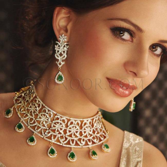handmade jewelry designs by indian fashion designers
