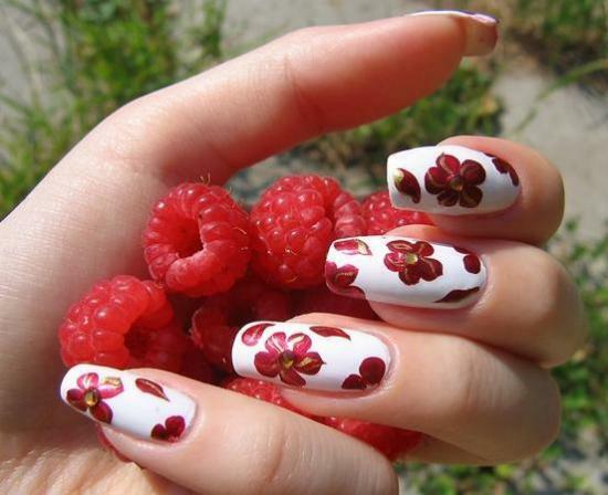 new nails fashion designs for summer eid with strawberry