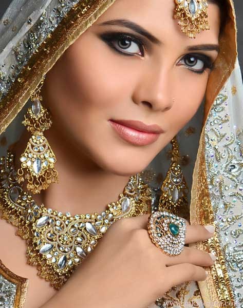 New Pakistani and Indian Wedding Bridal Makeover tips and tricks 2012, 2013
