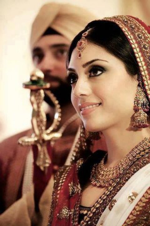 Latest wedding pictures ideas and engagement photo ideas 2012-13