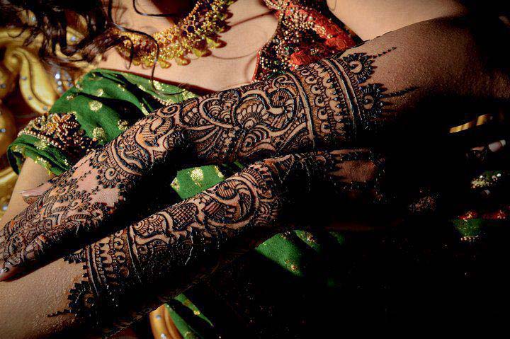 Bridal Mehndi For Women Collection 2019 2020 (4)