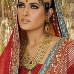 eye makeup and bridal jewelry