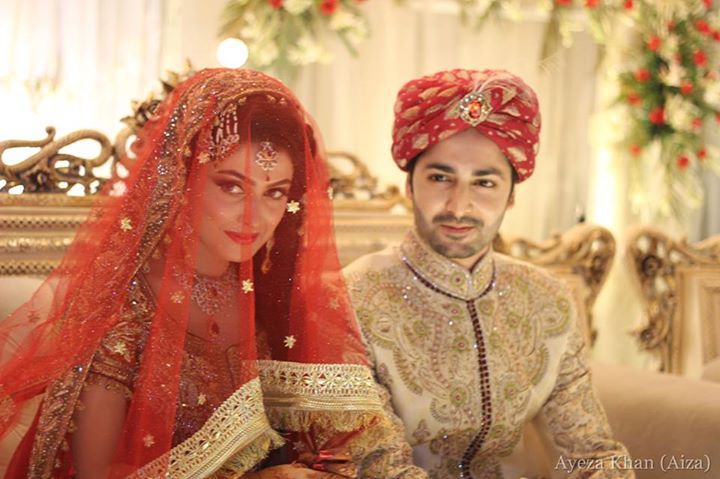 Ayeza Khan and Danish Taimoor Wedding - Mehndi - Walima Pics (7)