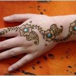 Lovely collection of Simple Mehndi Design for Back Hand