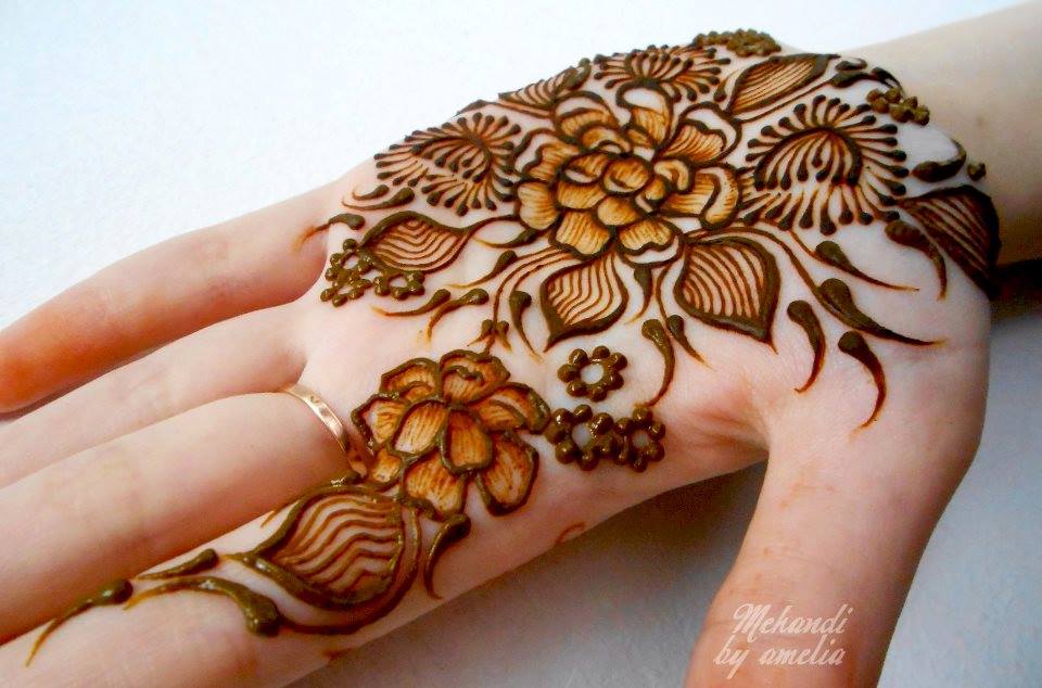 Latest Mehndi Designs for Girls by Amelia 2015