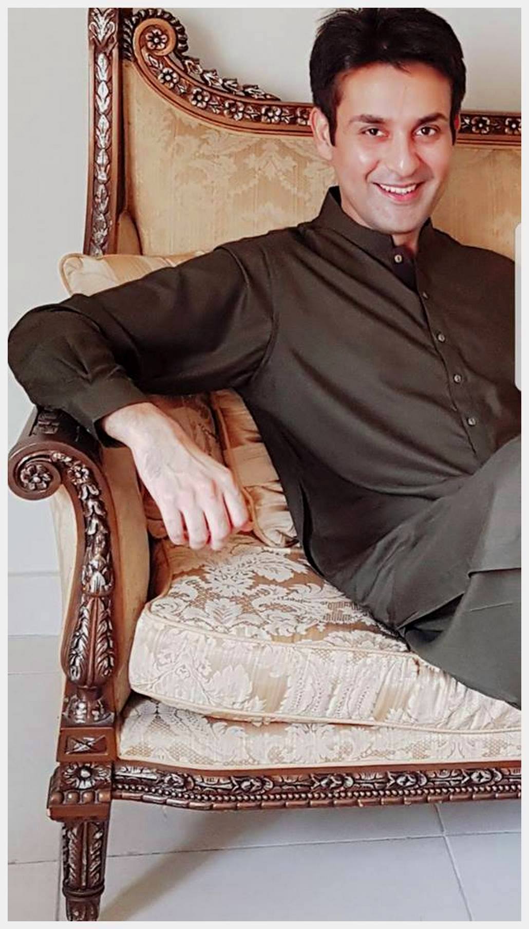 Affan waheed on Chair