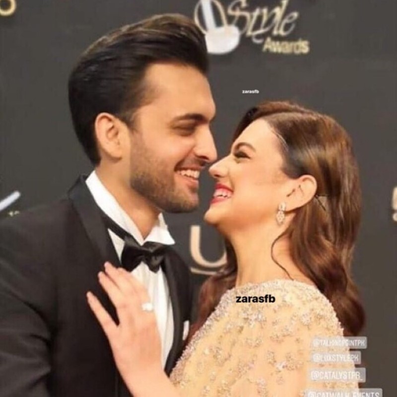 Actors Zara Noor Abbas and Asad Siddique Clicks at Lux Style Awards 2019 (6)
