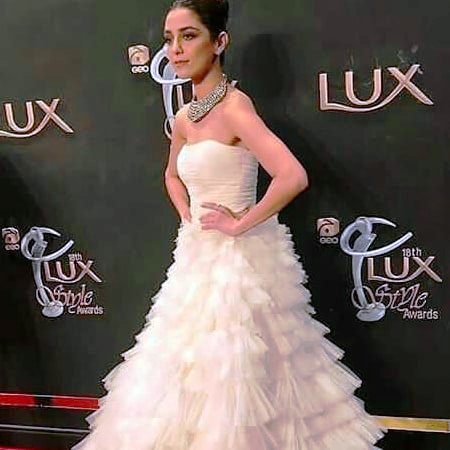 Maya Ali at Lux style awards 2019 (2)